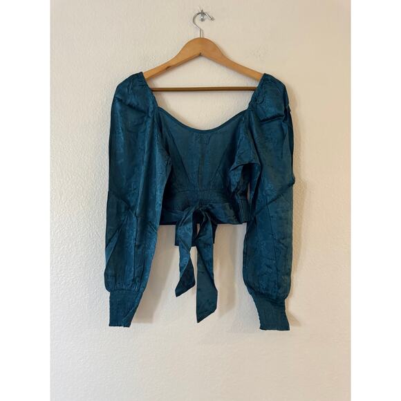 NEW Band of the Free Camille Floral Satin Crossover Crop Top Size S Teal NWT - Picture 5 of 12